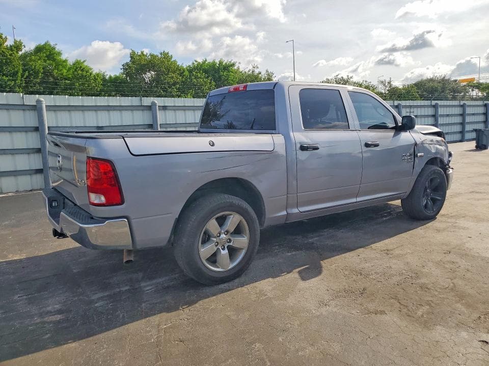 2020 RAM 1500 CLASSIC SSV 3