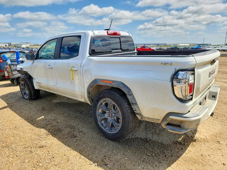 2025 GMC CANYON ELEVATION 2