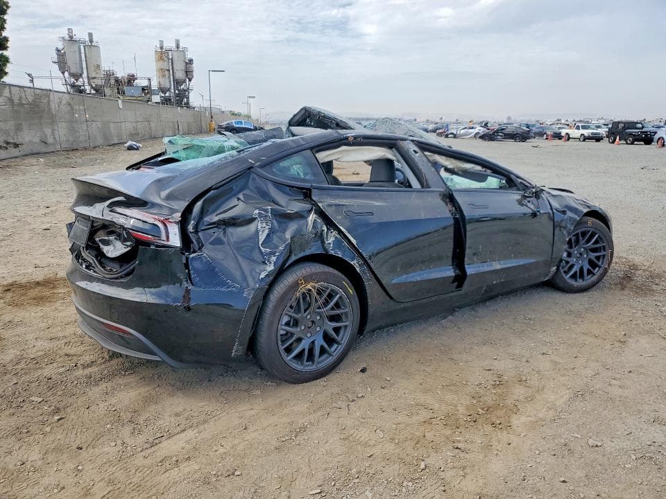 2026 TESLA MODEL 3 3