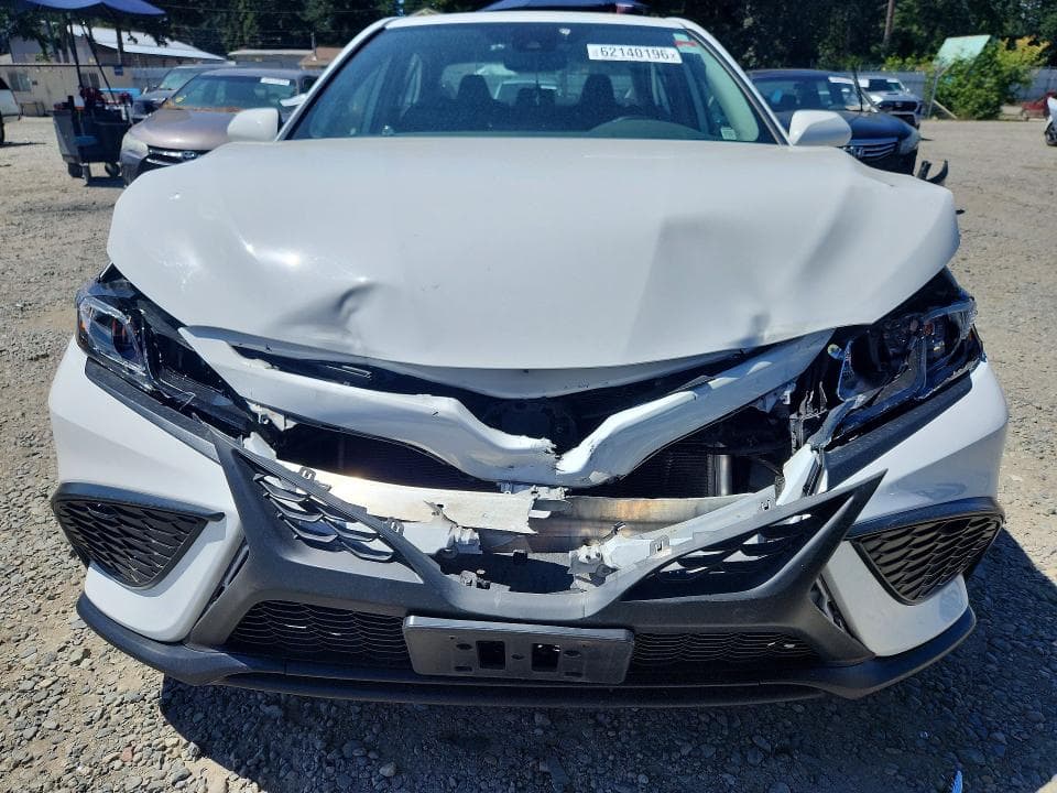 2024 TOYOTA CAMRY HYBRID SE 5