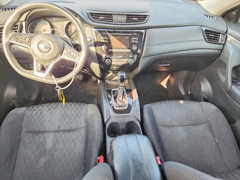 2017 NISSAN ROGUE SV 8