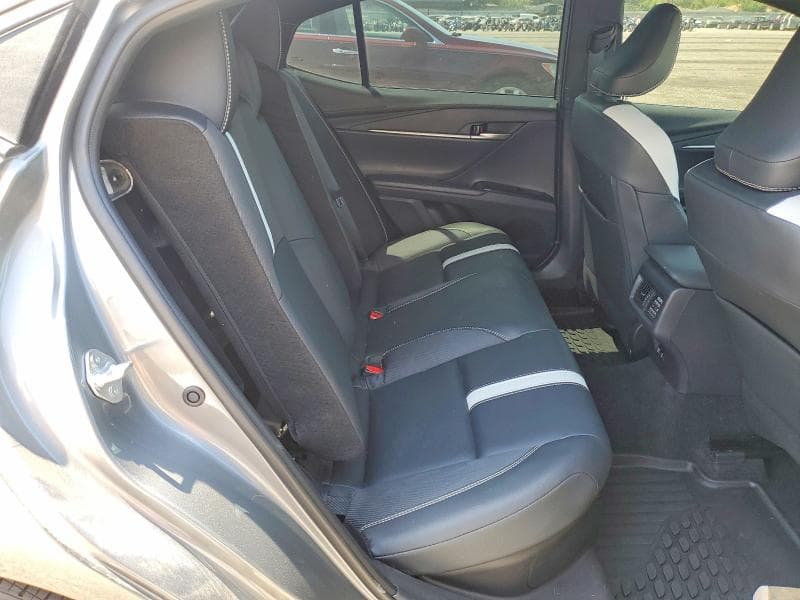 2026 TOYOTA CAMRY SE 10