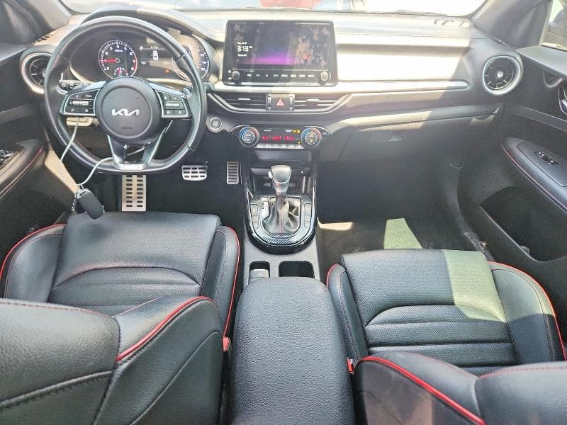 2023 KIA FORTE GT 8