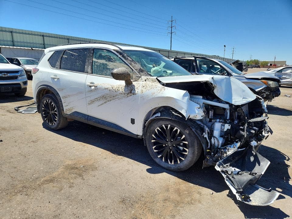 2026 NISSAN ROGUE DARK ARMOR 4