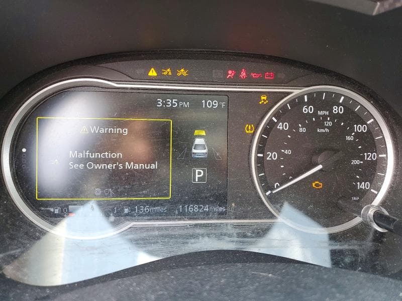 2020 NISSAN VERSA SV 9