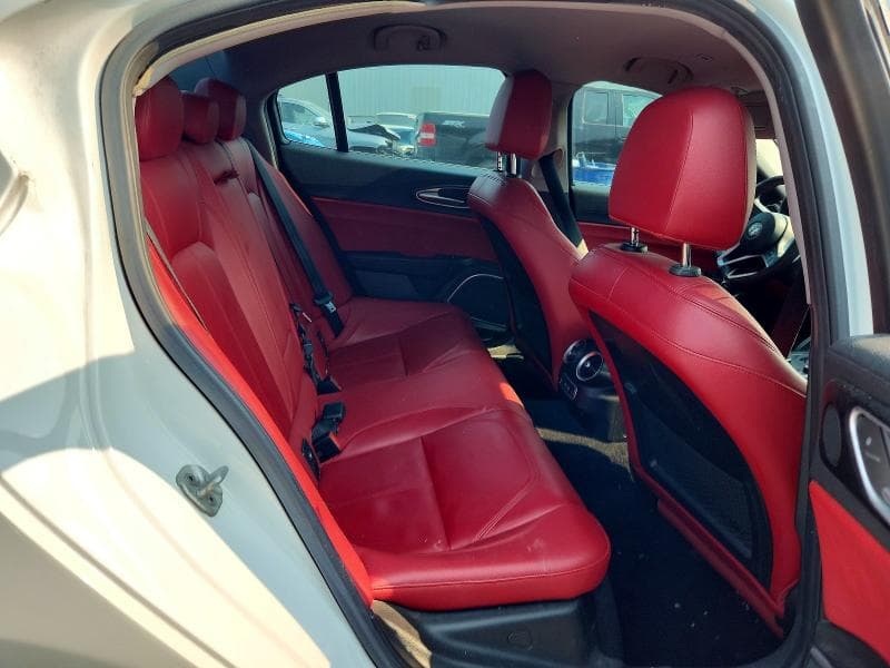 2019 ALFA ROMEO GIULIA 10