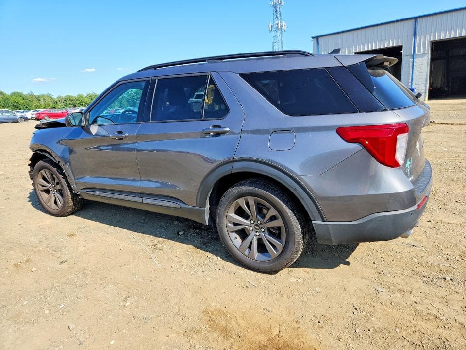 2021 FORD EXPLORER XLT 2