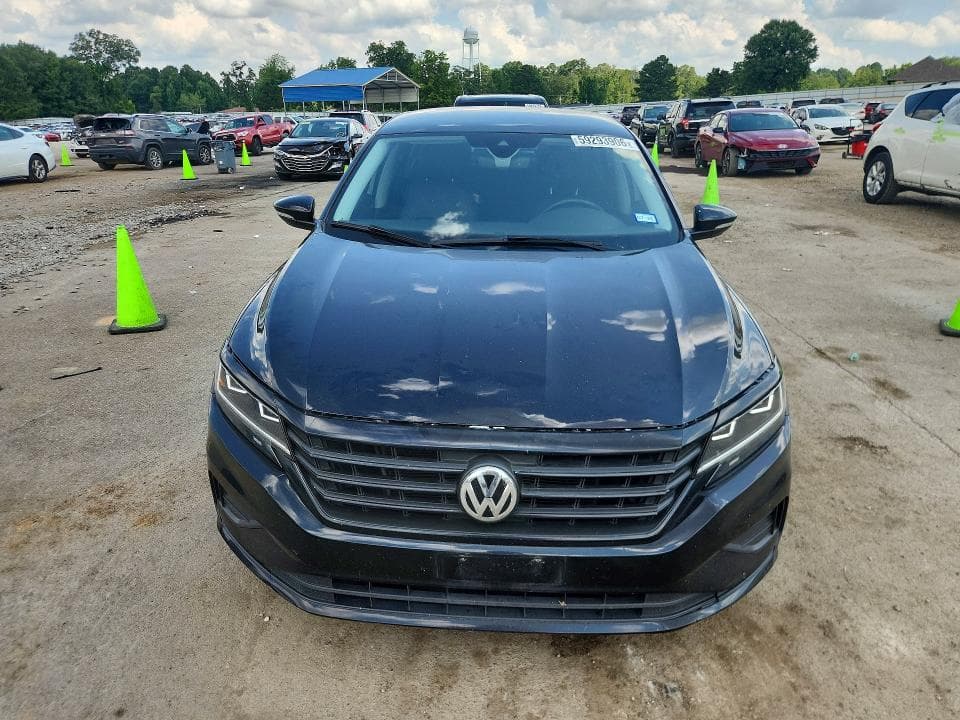 2020 VOLKSWAGEN PASSAT SE 5