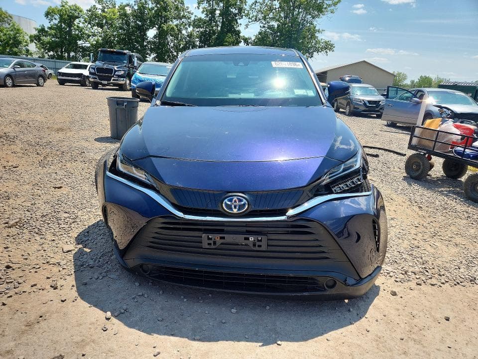 2023 TOYOTA VENZA LE 5