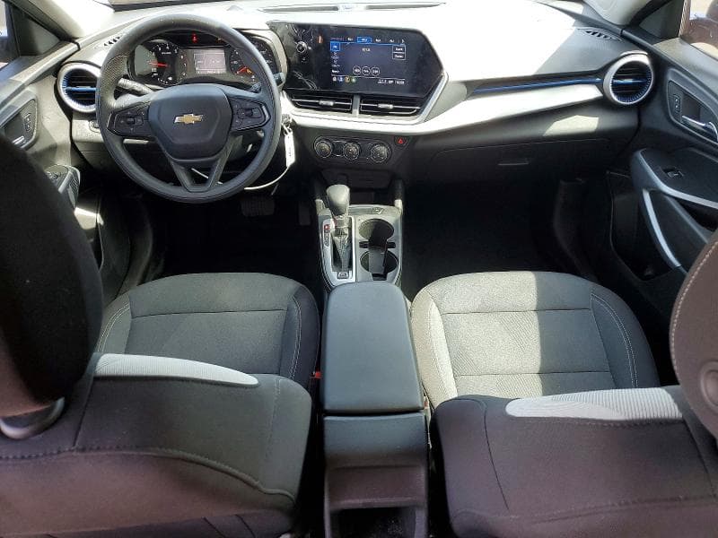 2025 CHEVROLET TRAX LS 8