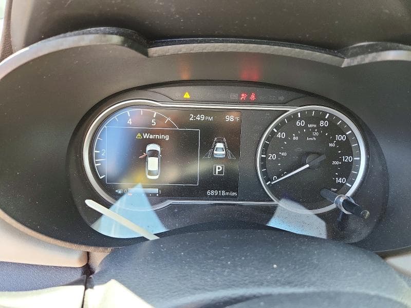 2020 NISSAN VERSA SV 9