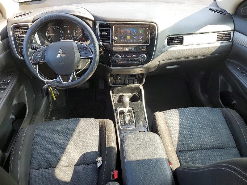 2017 MITSUBISHI OUTLANDER SE 8