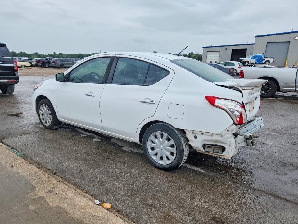 2017 NISSAN VERSA 1.6 SV 2