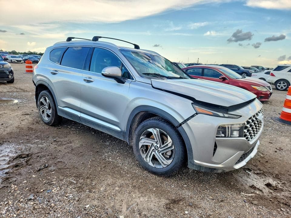 2022 HYUNDAI SANTA FE SEL 4