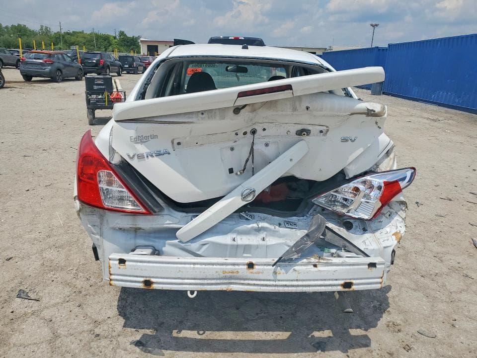2018 NISSAN VERSA SV 6