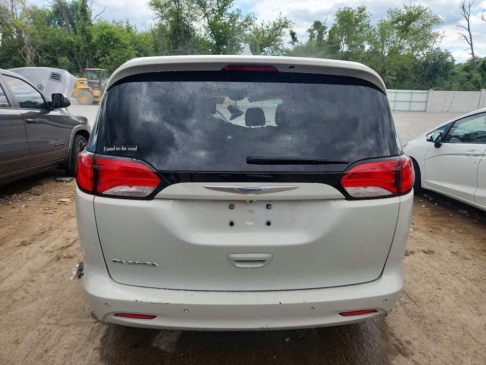 2017 CHRYSLER PACIFICA TOURING 6