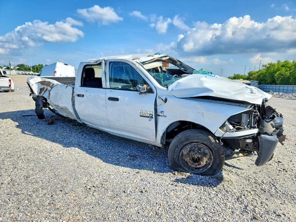 2018 RAM 3500 ST 4