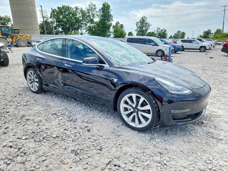 2019 TESLA MODEL 3 4
