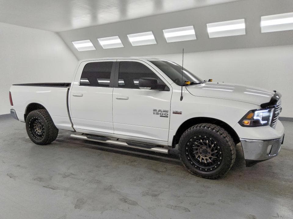 2019 RAM 1500 CLASSIC SLT 4