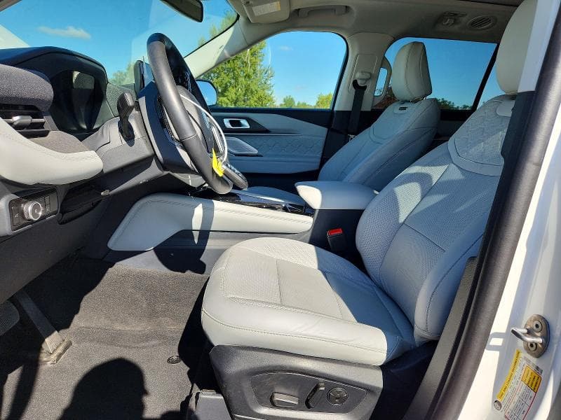 2025 FORD EXPLORER PLATINUM 7