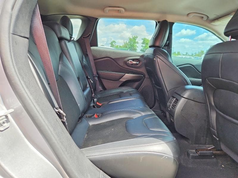 2021 JEEP CHEROKEE LATITUDE PLUS 11