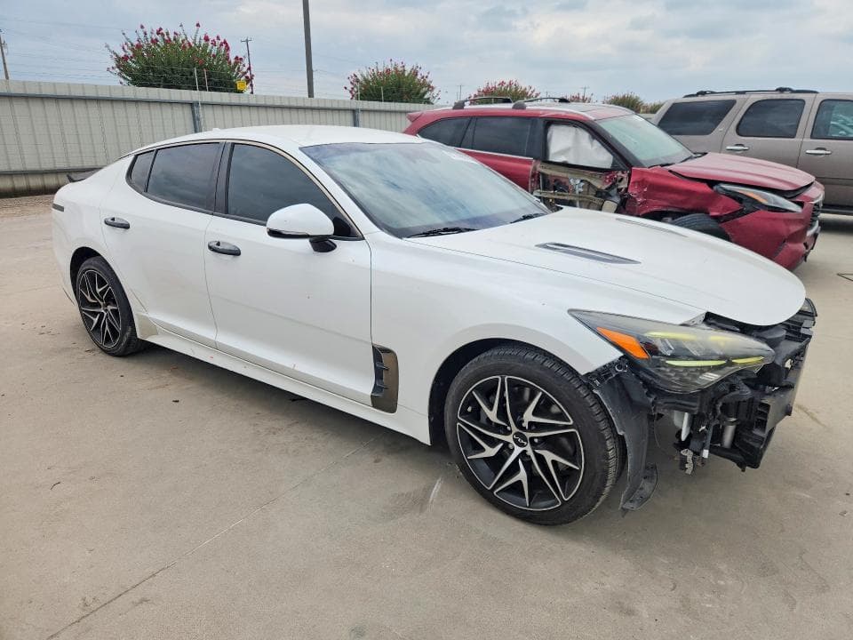 2022 KIA STINGER GT LINE 4