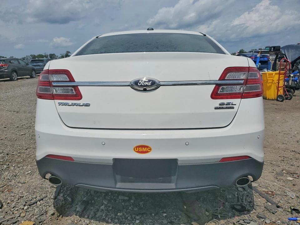 2018 FORD TAURUS SEL 6