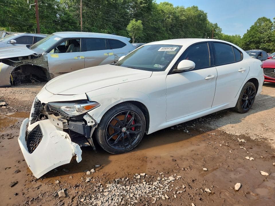 2019 ALFA ROMEO GIULIA - 1