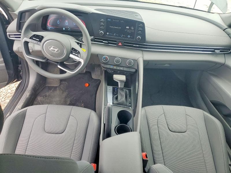 2026 HYUNDAI ELANTRA SE 8