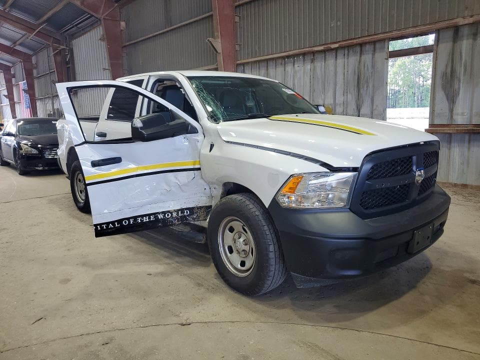 2022 RAM 1500 CLASSIC SSV 4