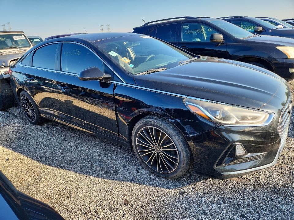 2018 HYUNDAI SONATA SE 4