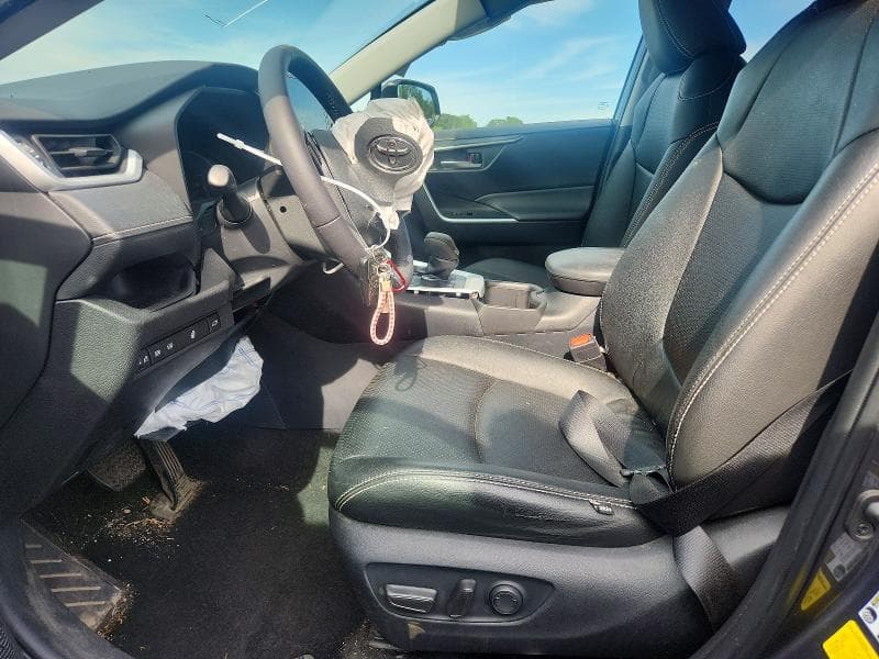 2025 TOYOTA RAV4 HYBRID XLE 7