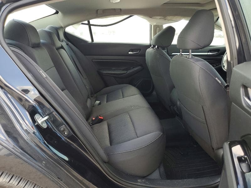 2022 NISSAN ALTIMA SV 10