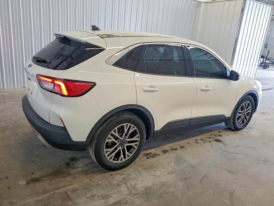 2022 FORD ESCAPE SEL 3
