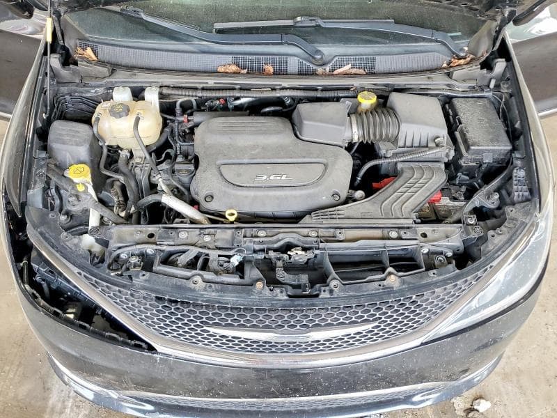 2017 CHRYSLER PACIFICA TOURING L 12