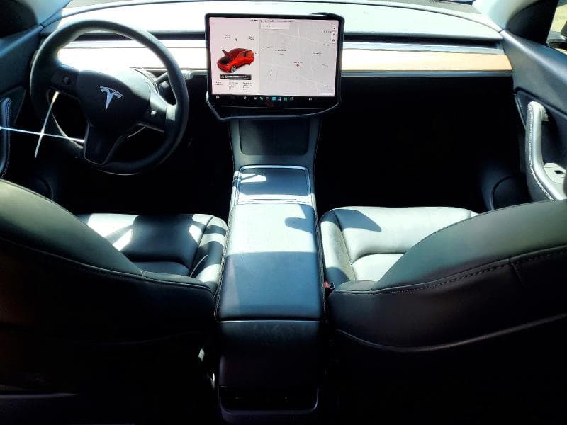 2021 TESLA MODEL Y 8