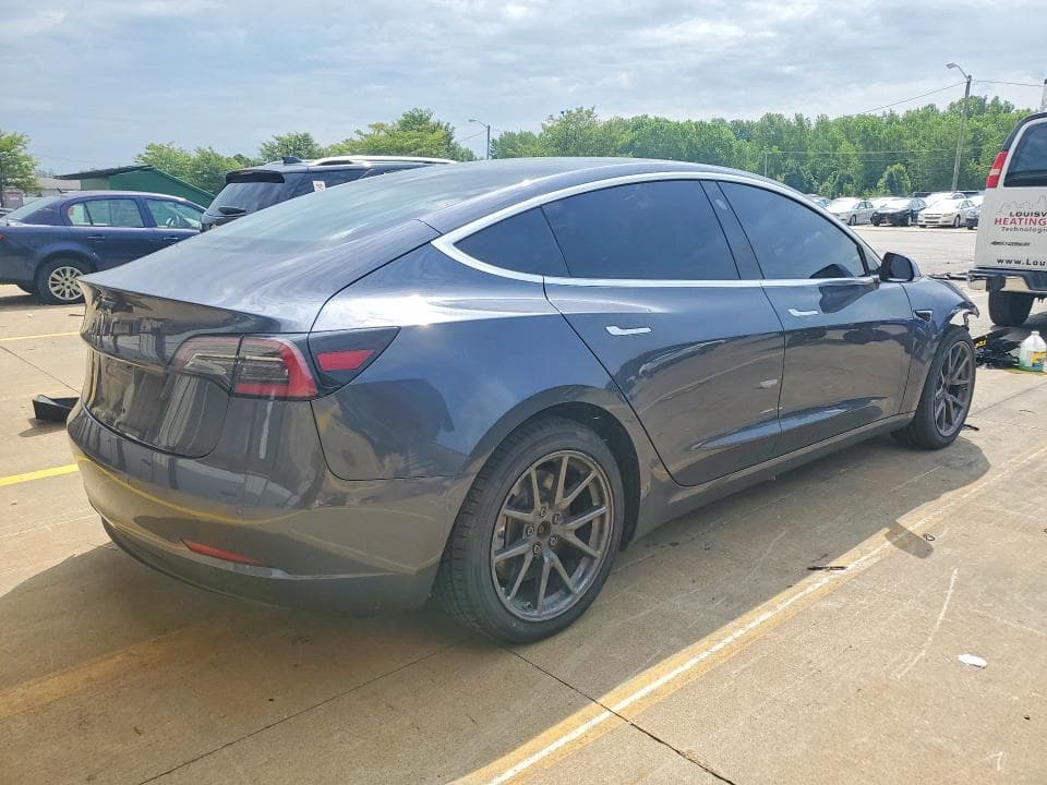2018 TESLA MODEL 3 3