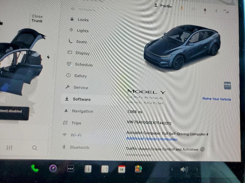 2026 TESLA MODEL Y 9