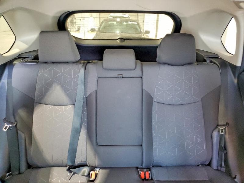 2022 TOYOTA RAV4 XLE 10
