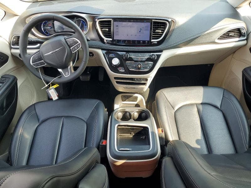 2024 CHRYSLER PACIFICA HYBRID SELECT 8