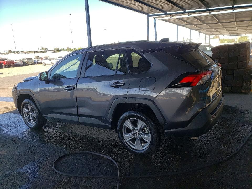 2025 TOYOTA RAV4 HYBRID XLE 2