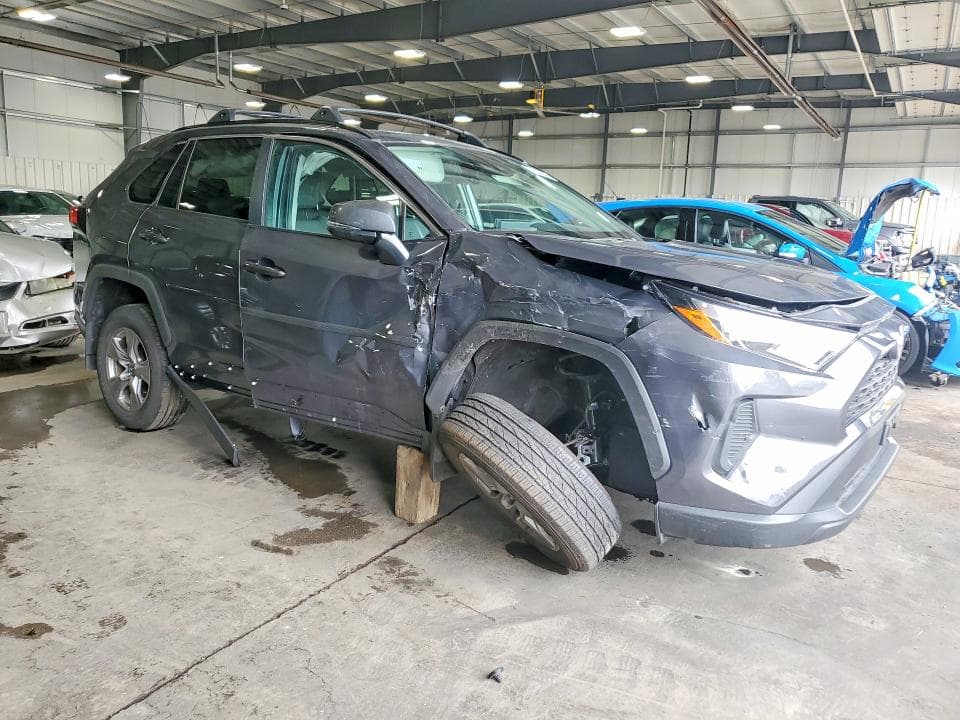 2025 TOYOTA RAV4 XLE 4