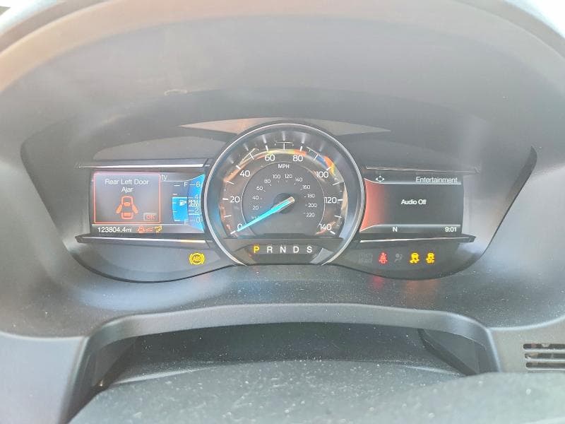 2019 FORD EXPLORER XLT 9