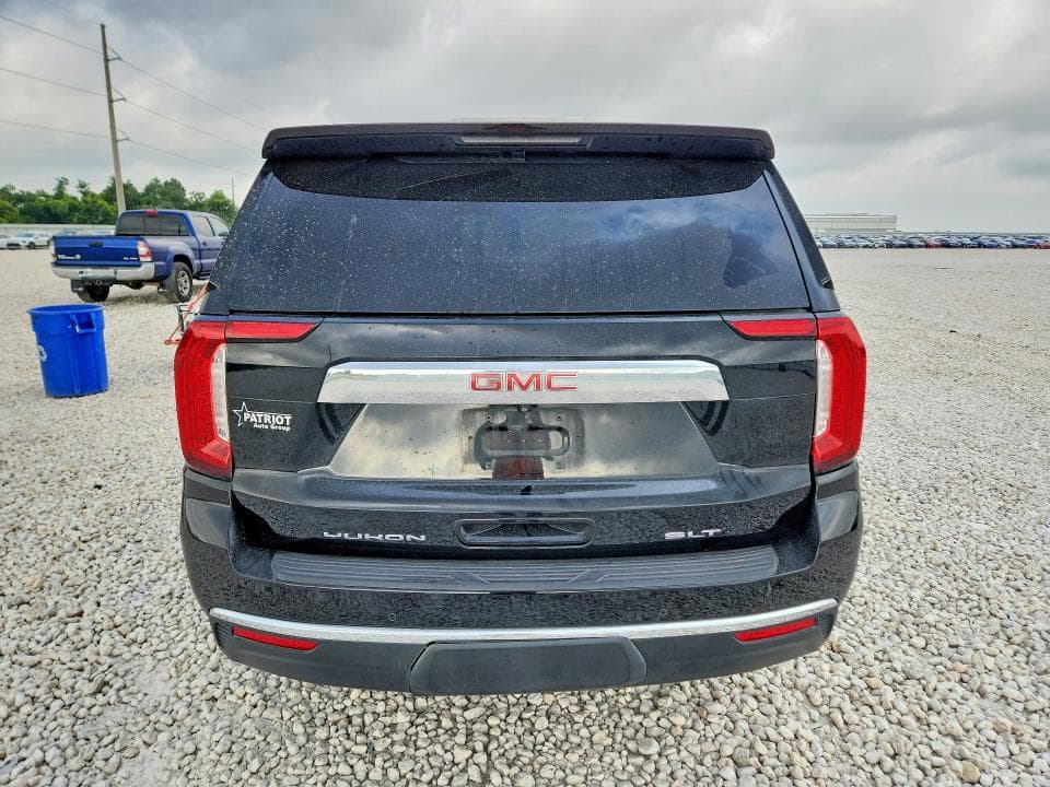 2022 GMC YUKON SLT 6