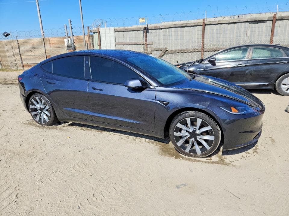 2026 TESLA MODEL 3 4