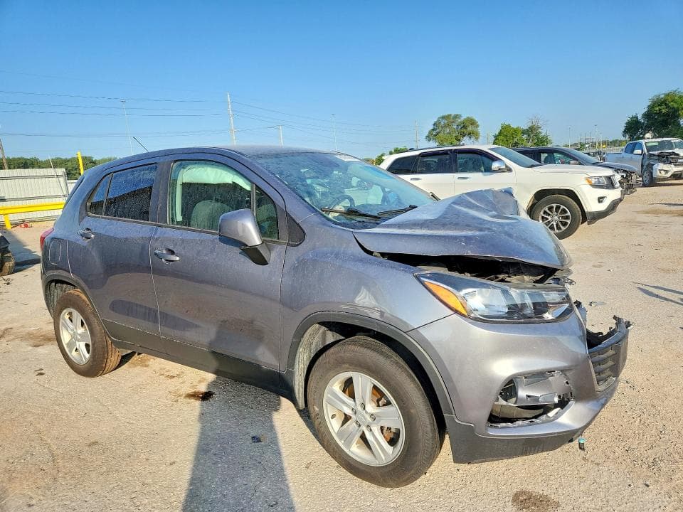 2020 CHEVROLET TRAX LS 4