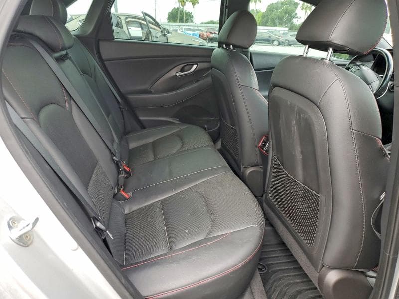 2018 HYUNDAI ELANTRA GT SPORT 11
