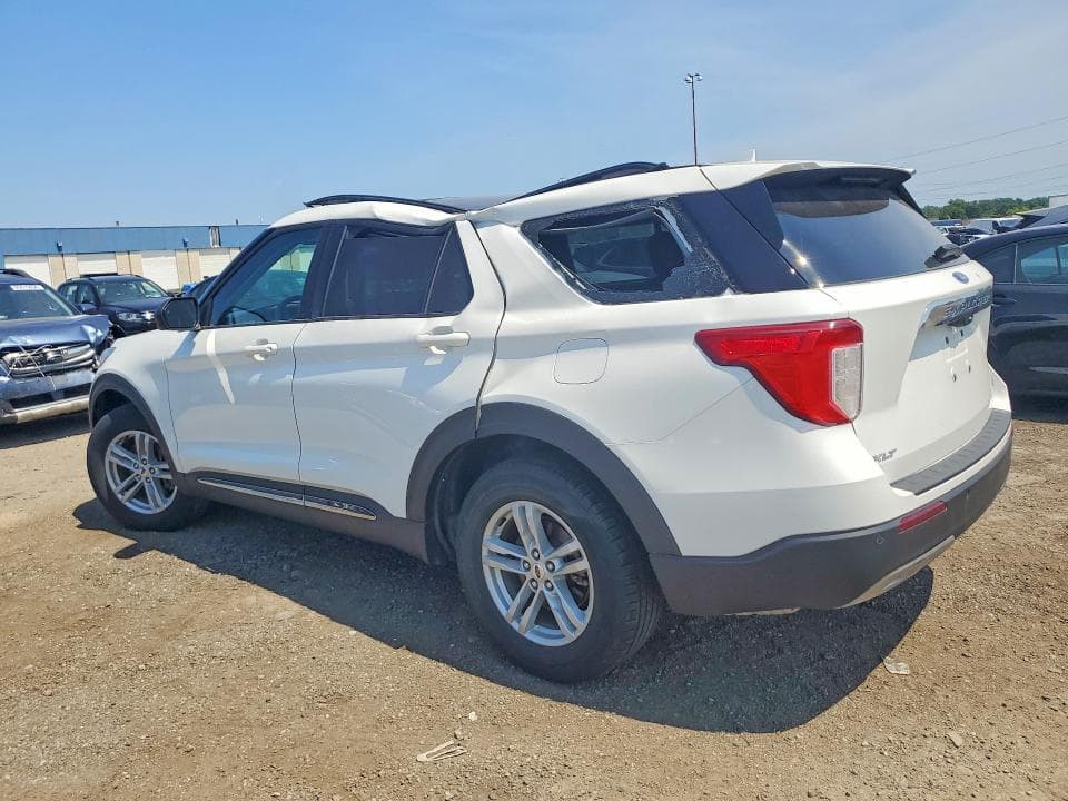 2023 FORD EXPLORER XLT 2