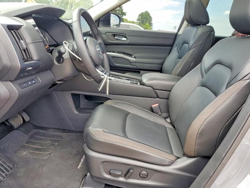 2025 NISSAN PATHFINDER SL 7