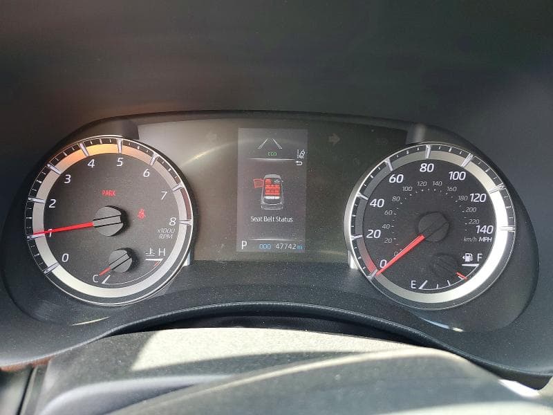 2022 TOYOTA HIGHLANDER LE 9
